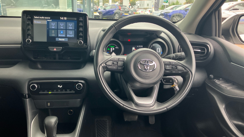Toyota Yaris 1.5 Hybrid Design 5dr CVT Hybrid Hatchback